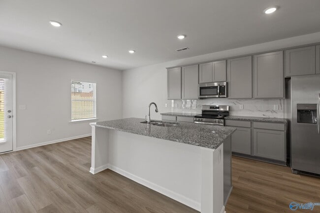 Building Photo - 7202 Fox Gln Cir SE