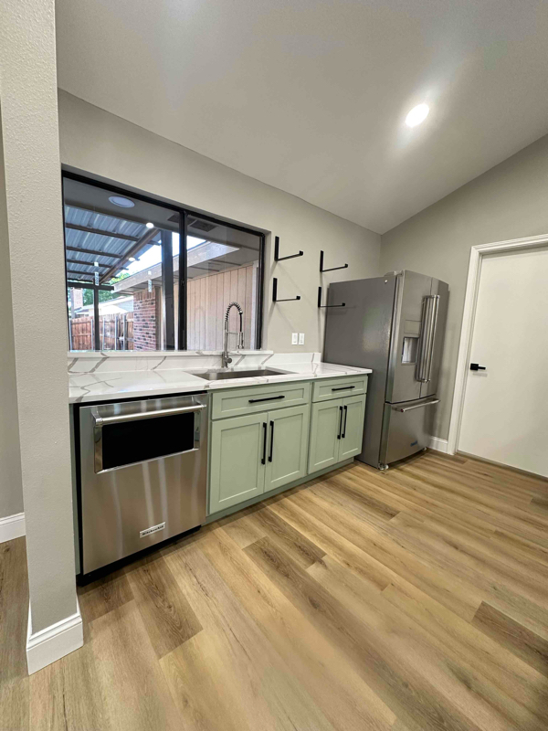 Building Photo - 900 Brownfield Dr