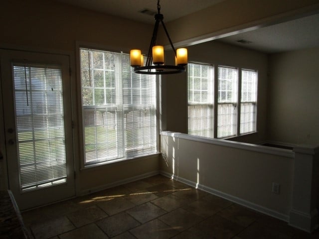 Building Photo - 4505 Glenaire Dr NW
