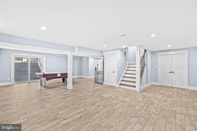 Building Photo - 46564 Hampshire Station Dr