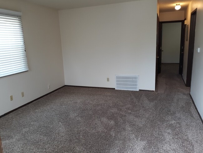 Building Photo - 1010/1012 Delaware