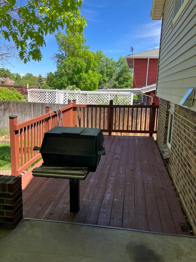 Building Photo - 6531 S Albion Way