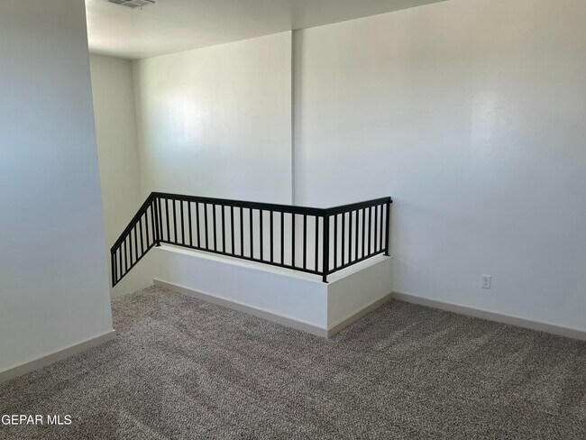 Building Photo - 14732 John McNeely Ave