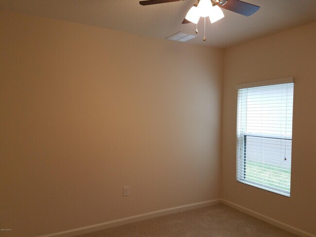 Building Photo - 1536 Fuji Dr