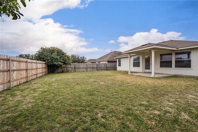 Building Photo - 2209 Pearson Way