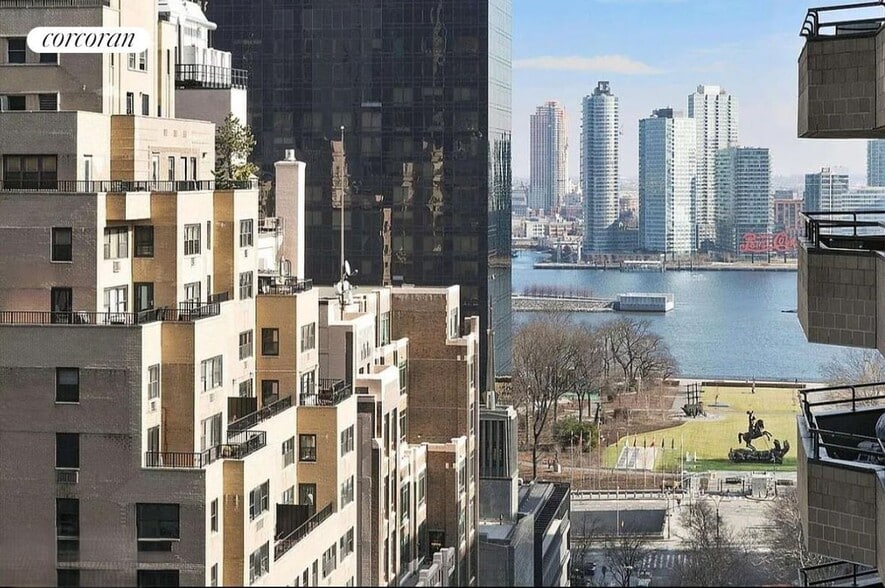 Building Photo - 232-236 E 47th St