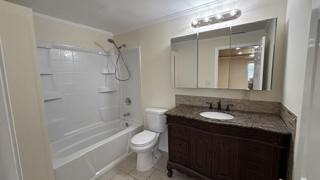 Building Photo - 8096 Juniper Ave