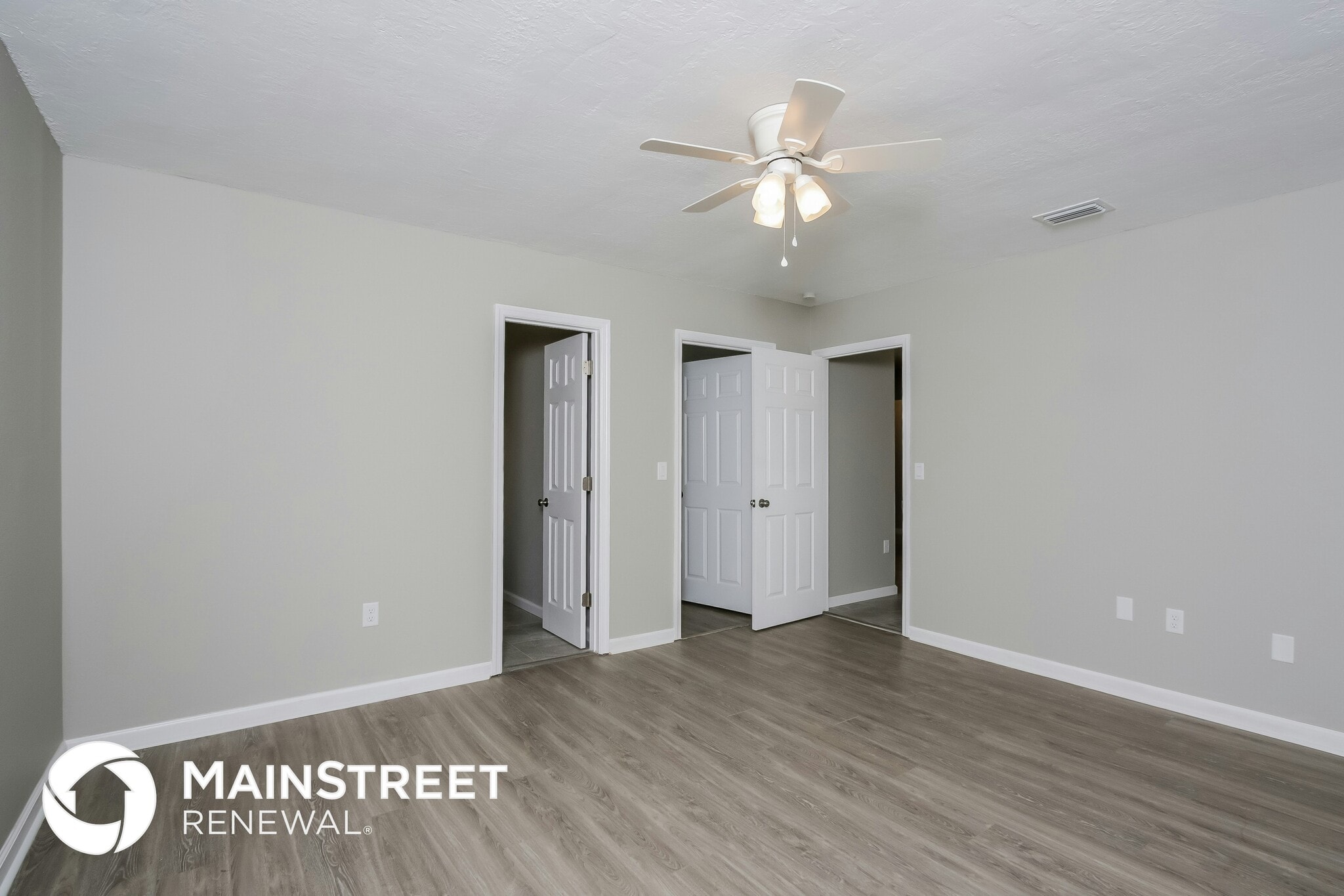 Building Photo - 816 65th Ave W