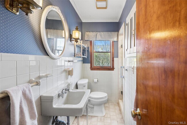 Building Photo - 1100 Huntington Blvd