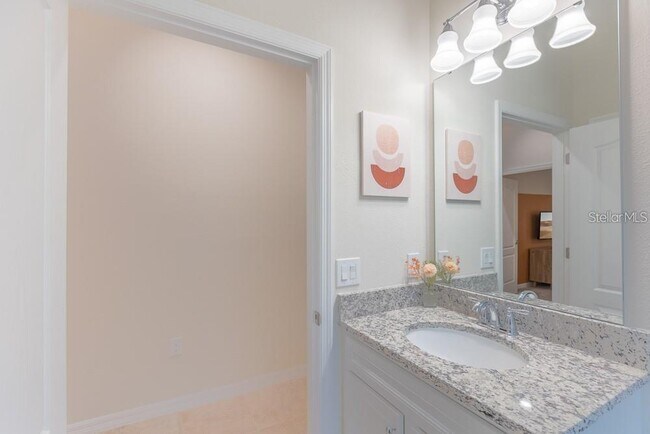 Building Photo - 7215 Oakmoss Loop