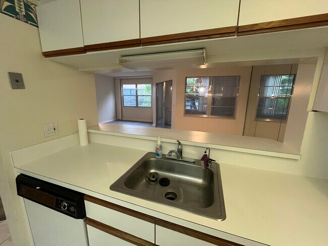 Building Photo - 12600 SW 5th Ct