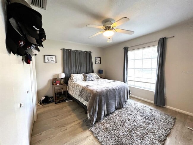 Building Photo - 1595 Idle Dr NE