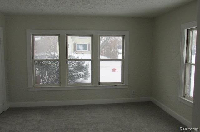 Building Photo - 995 Lakeview St