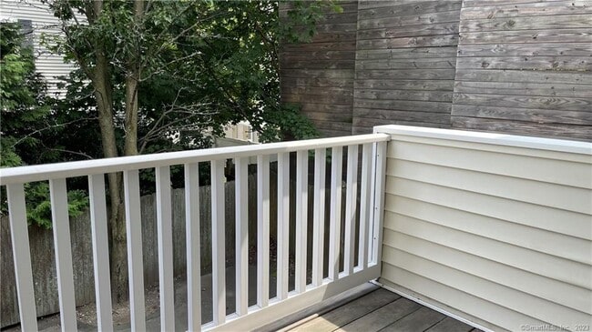 Building Photo - 35 Maple Tree Ave