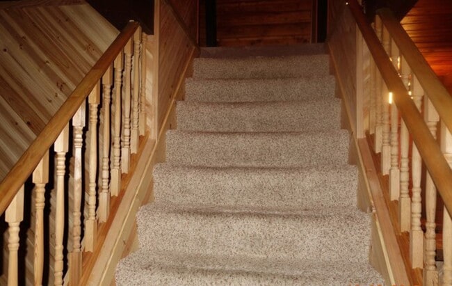 Building Photo - 2 Story 2 Bedroom 1 3/4 Bath Chalet Style on the Golf Course