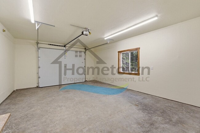 Building Photo - 130 Countryside Ln