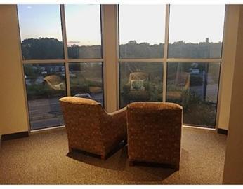 Building Photo - 1522 VFW Pky