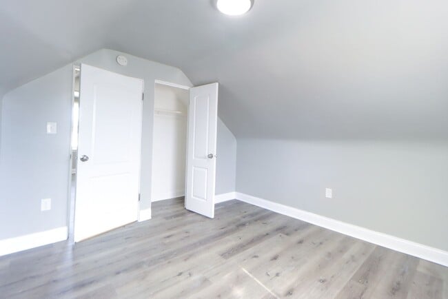 Building Photo - 4 Bedroom Cape Cod