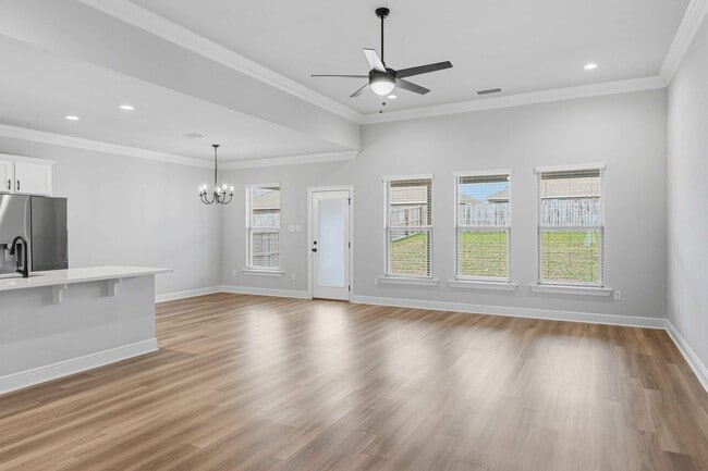 Building Photo - 4630 Jayhawk Dr