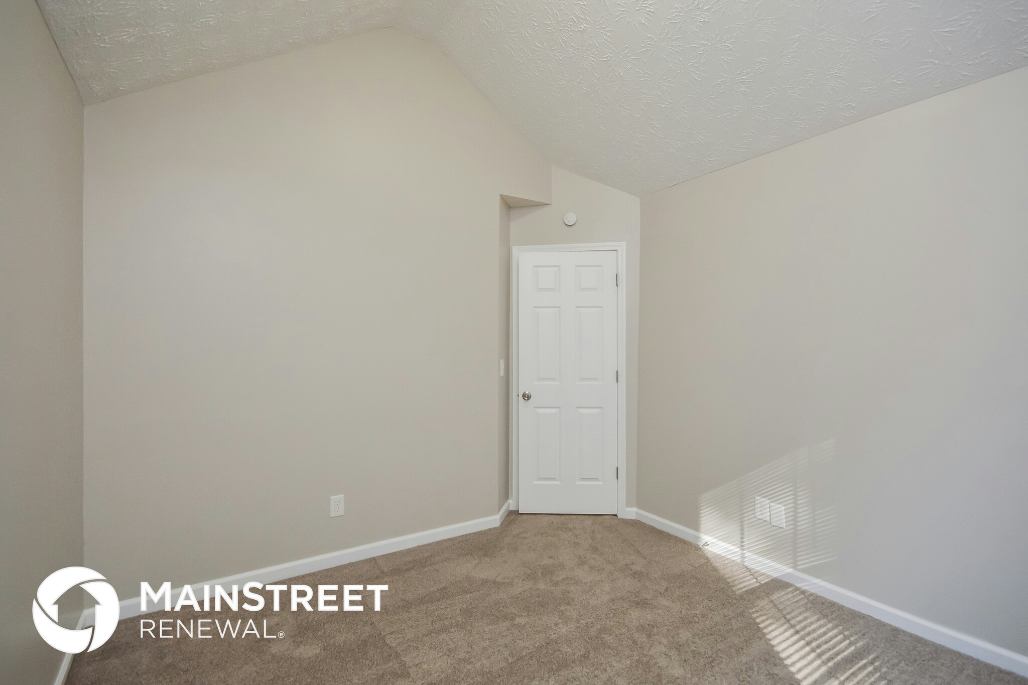 Building Photo - 6704 Etterlee Dr