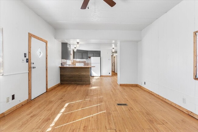 Building Photo - 3818 Co Rd 826