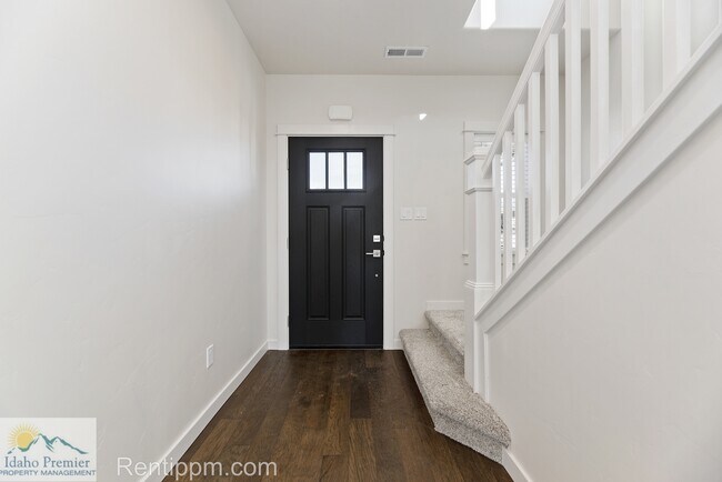 Building Photo - 10469 W Royal Fern Ct