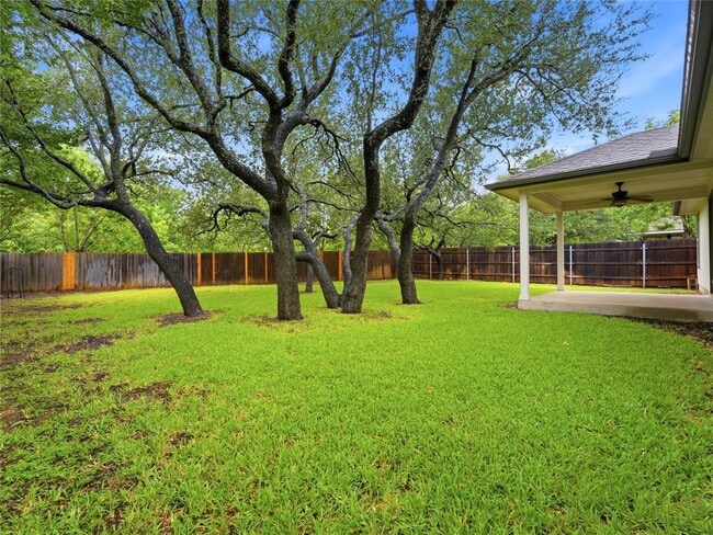 Building Photo - 1004 Downridge Dr