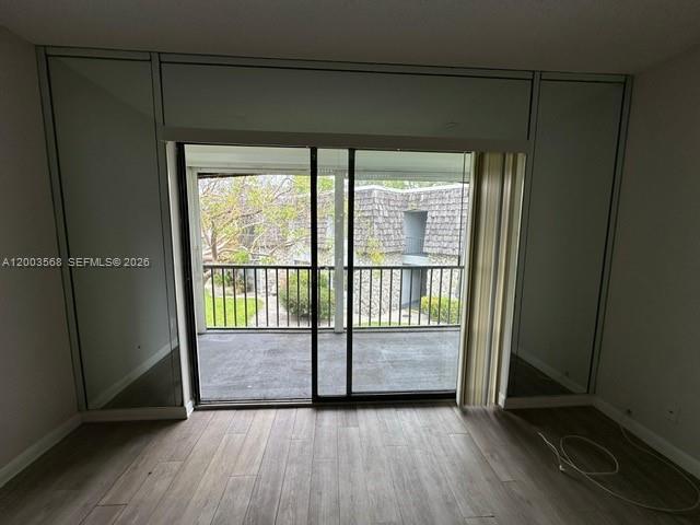 Building Photo - 3123 Oakland Shores Dr