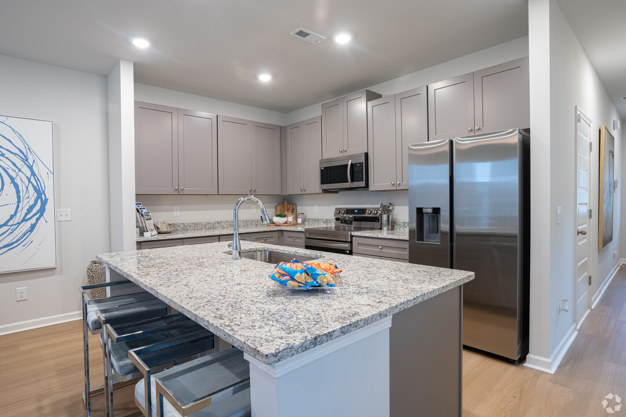 3BR, 2BA - 1378SF - Isabella - Kitchen - The Collection Tate Bend