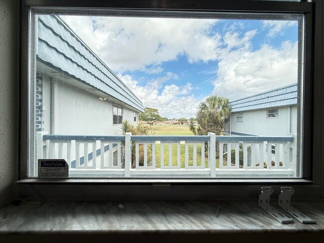 Building Photo - 323 Tuscany F