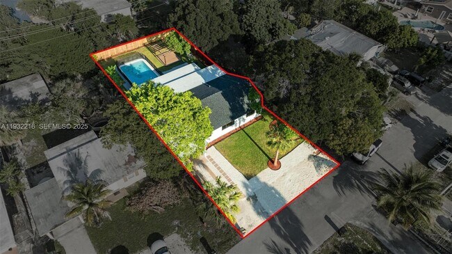 Building Photo - 1516 SW 30th Terrace