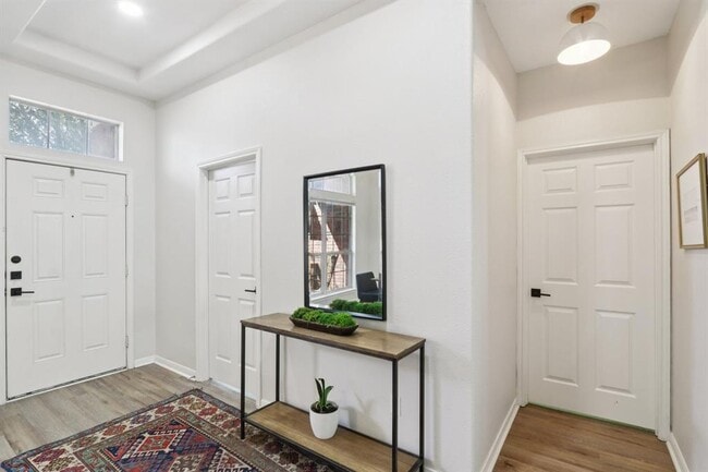 Building Photo - 7117 Cromarty Ln