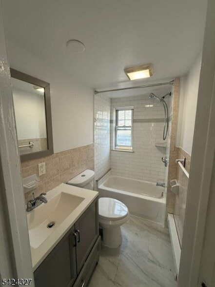 Building Photo - 276 Summer Ave