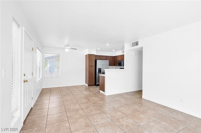 Building Photo - 3054 Tarpon Dr