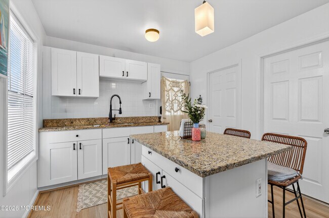 Building Photo - 191 3rd Ave