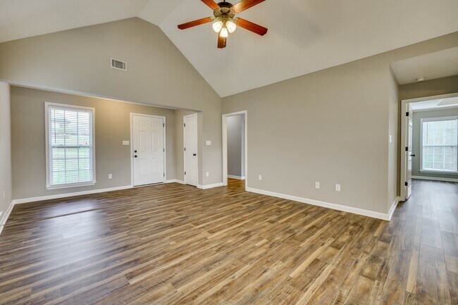 Building Photo - 1054 Grove Landing Ln