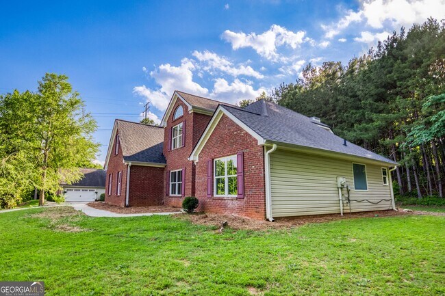 Building Photo - 4085 Fawn Valley Dr