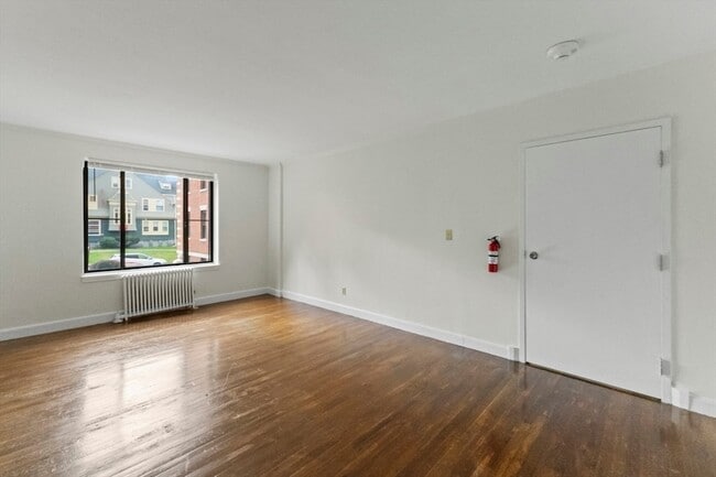 Building Photo - 38-40 Cedar Street Unit 335