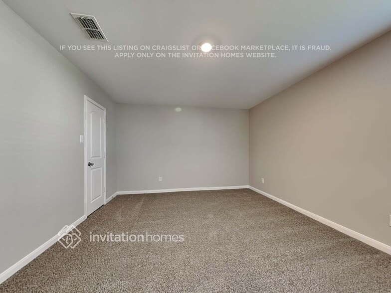 Building Photo - 3127 Angus Dr