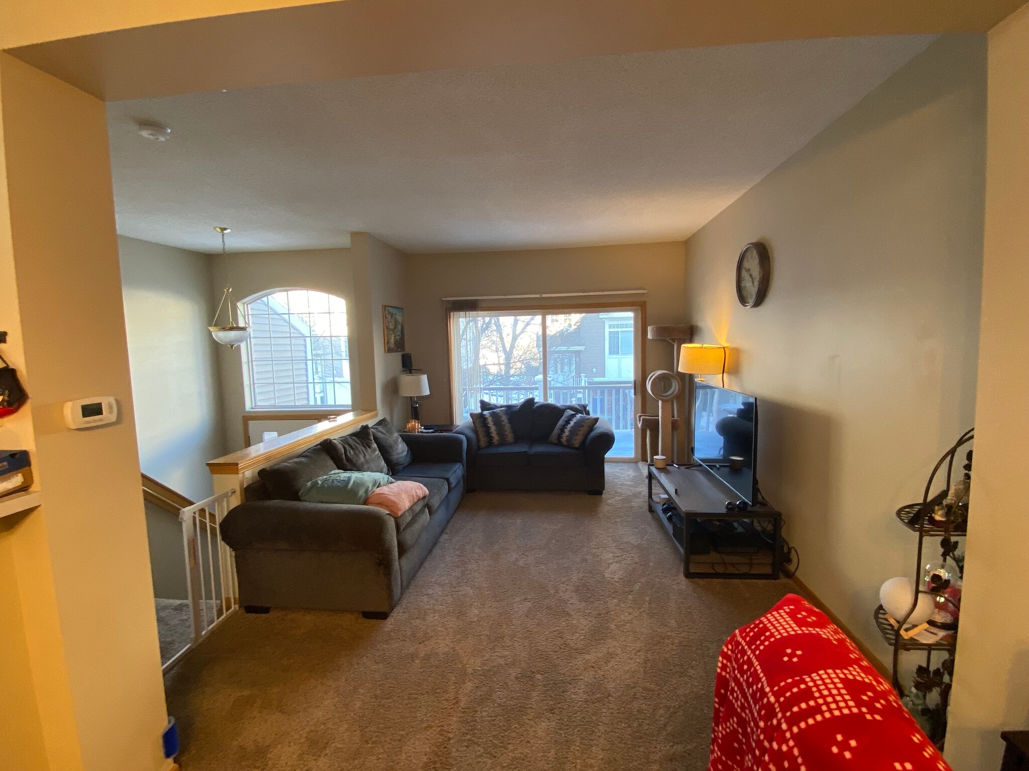 Building Photo - 848 Trenton Ln N