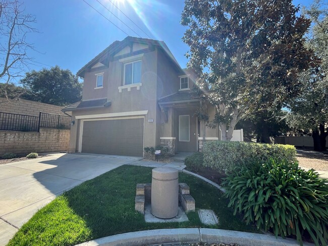 Primary Photo - Newbury Park 4+2.5 on cul-de-sac w/upgrades!