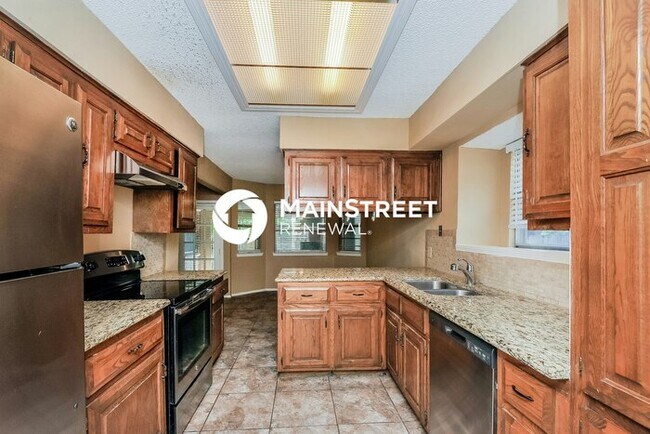 Building Photo - 3 Bedroom Pet-Friendly Home in Fort Worth,...