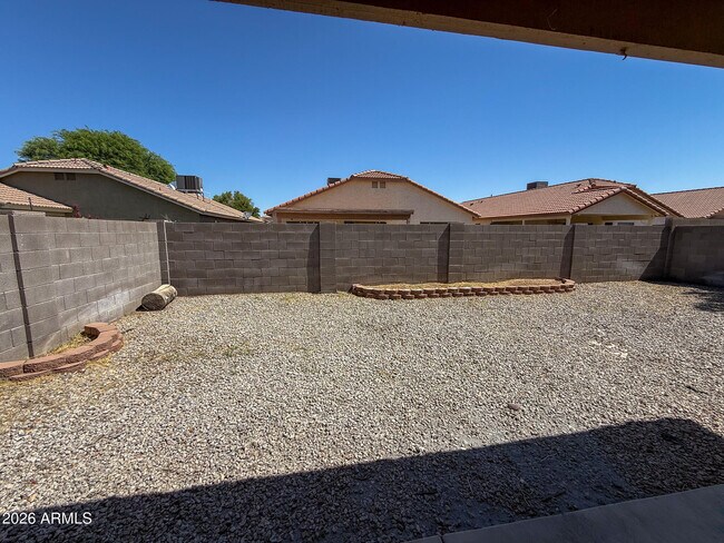 Building Photo - 1330 E Santa Fiore St
