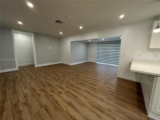 Building Photo - 6080 SW 16th St