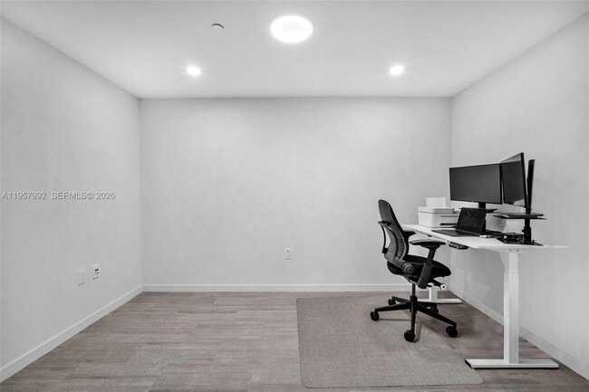 Building Photo - 1000 Brickell Plaza