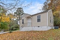 Building Photo - Charming 2-Bedroom Home on Quiet Valley Vi...