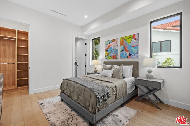 Building Photo - 4475 Mammoth Ave