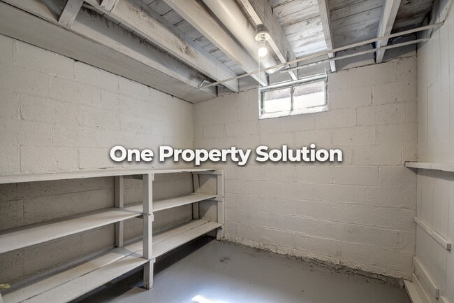 Building Photo - 4854 Jefferson St