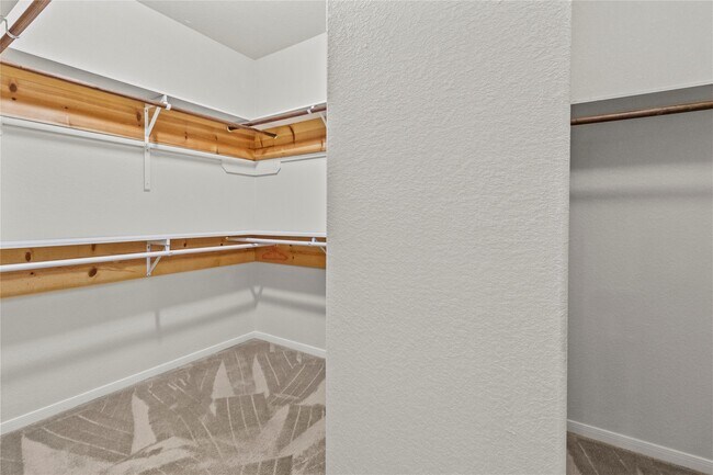 Building Photo - 3202 Dogwood Knoll Trail