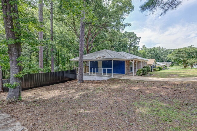 Building Photo - Completely Renovated 3BR/2BA in Columbus — Minutes from Fort Benning